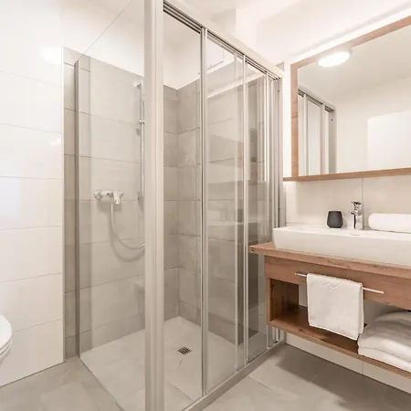 Falken 2 Apartment *